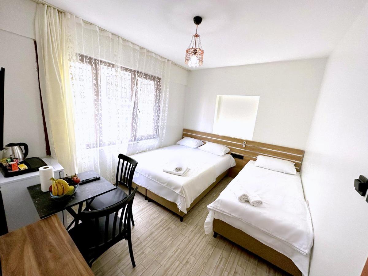 Menesa Hotel Istanbul Exteriör bild