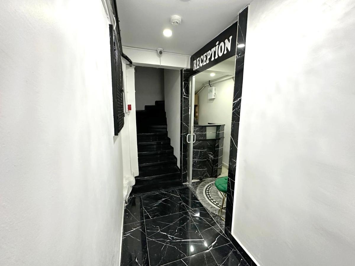 Menesa Hotel Istanbul Exteriör bild